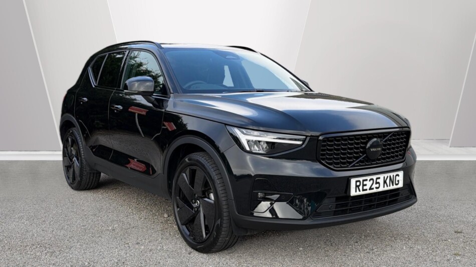 Volvo XC40 2.0 B3P Plus Black Edition 5dr Auto Petrol Estate